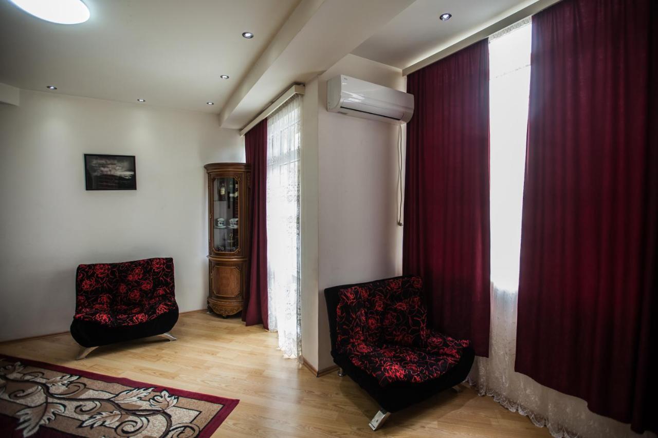 Sunny Apartments. Tbilisi. 300 Aragveli מראה חיצוני תמונה