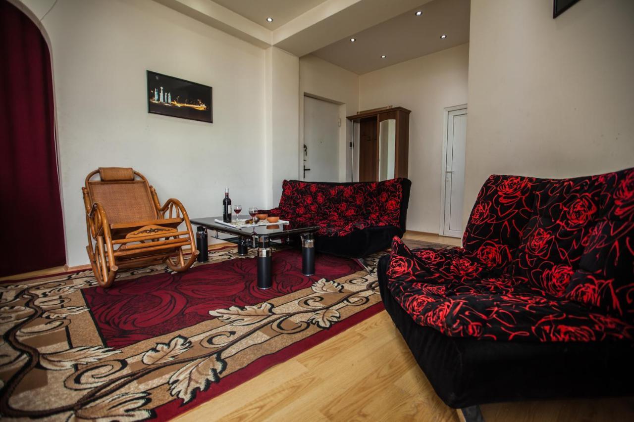 Sunny Apartments. Tbilisi. 300 Aragveli מראה חיצוני תמונה